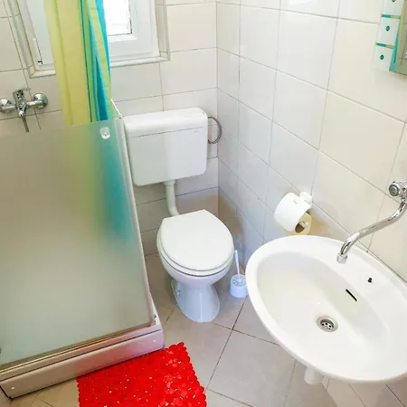 Maddalena Appartement Veli Rat