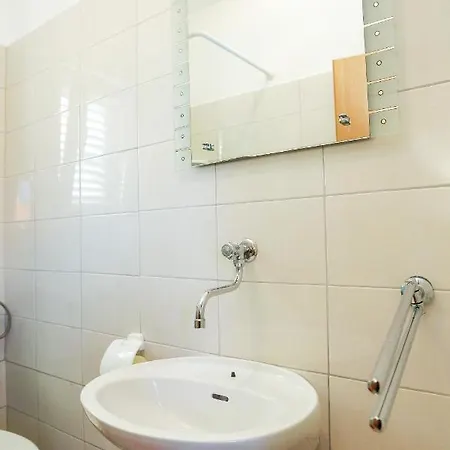 Appartement Maddalena Veli Rat