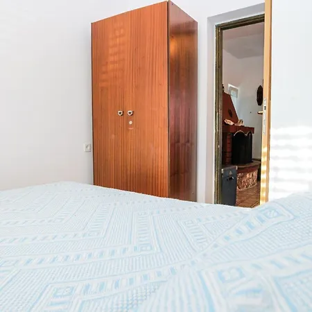 Appartement Maddalena Veli Rat